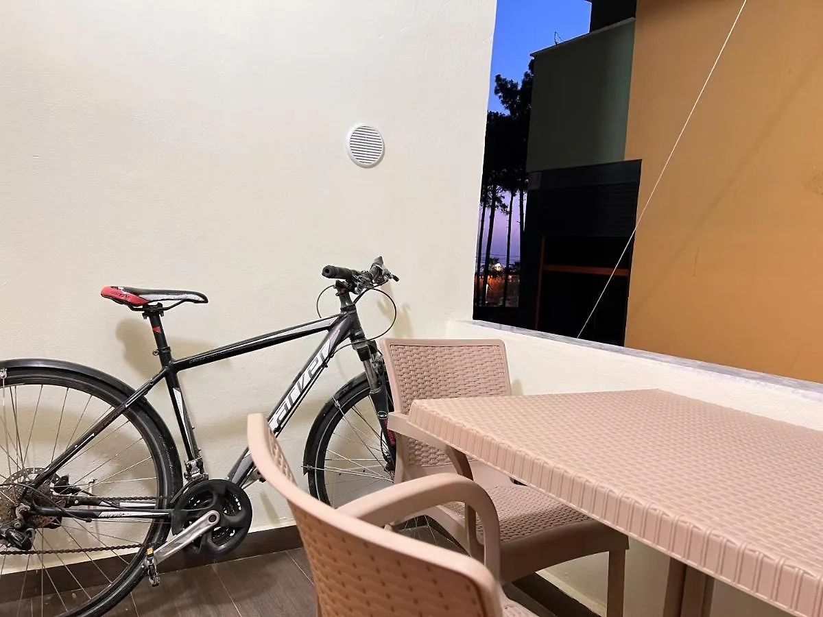 Arteg Apartments Durres 0*,  Albania