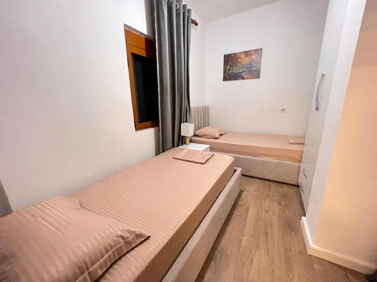 Arteg Apartments Durres 0*,